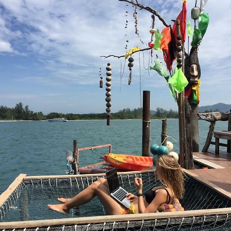 Peacock Hostel Ko Lanta Dış mekan fotoğraf
