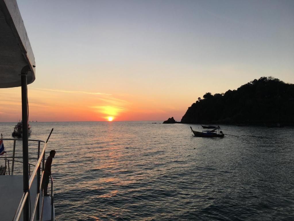 Peacock Hostel Ko Lanta Dış mekan fotoğraf