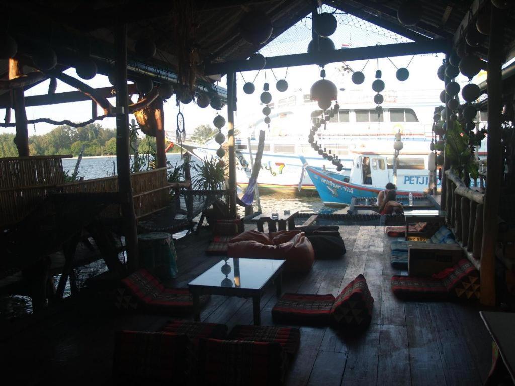 Peacock Hostel Ko Lanta Dış mekan fotoğraf